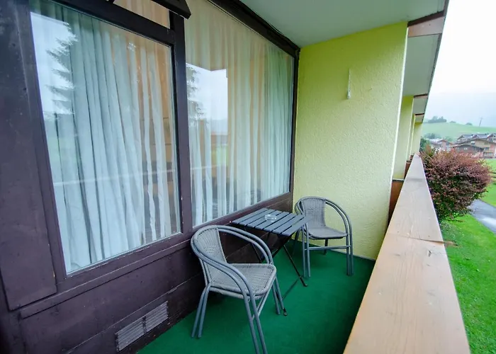 Budget Kitz 10 * كابرون