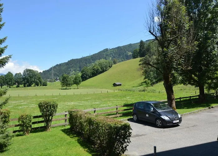 Budget Kitz 10 * كابرون